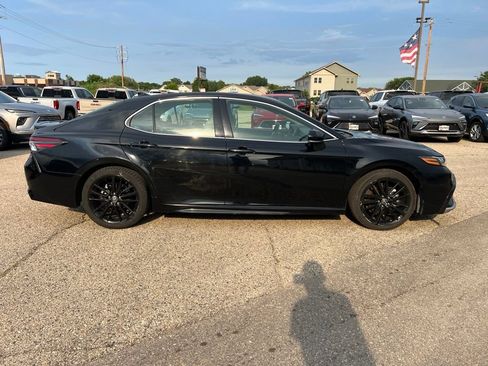 Used 2024 Toyota Camry XSE FWD image 10