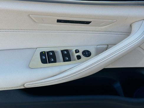 Used 2023 BMW 530i RWD image 23