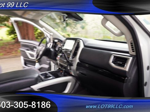 Used 2021 Nissan Titan SV w/ SV Convenience Package AWD/4WD image 18