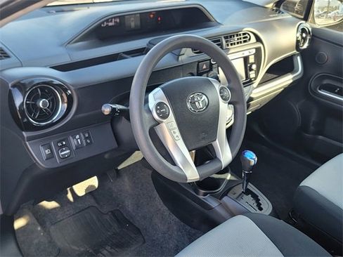 Used 2017 Toyota Prius C Two image 7