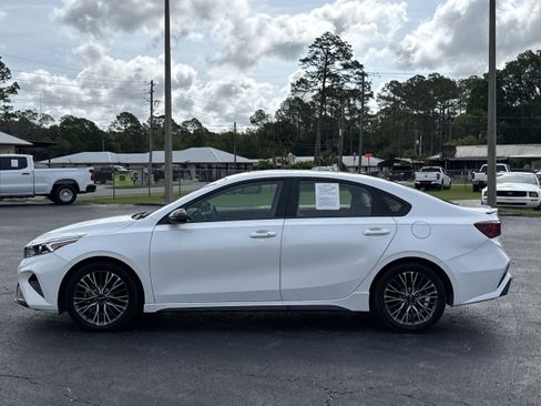 Used 2023 Kia Forte GT-Line w/ GT-Line Premium Package FWD image 5