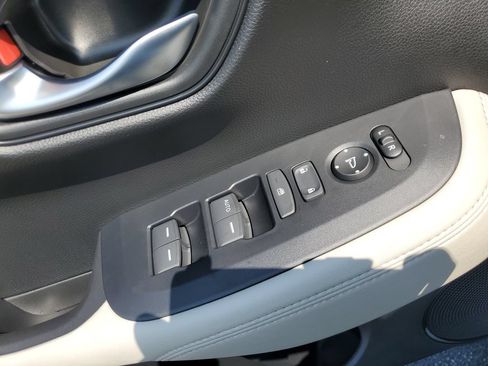 New 2027 Honda HR-V LX image 22