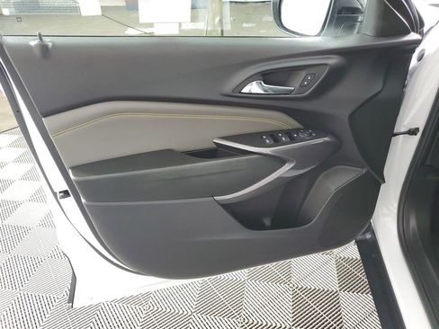 Used 2026 Chevrolet Trax ACTIV FWD image 27