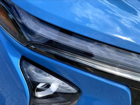 Used 2024 Chevrolet Trax RS FWD image 27