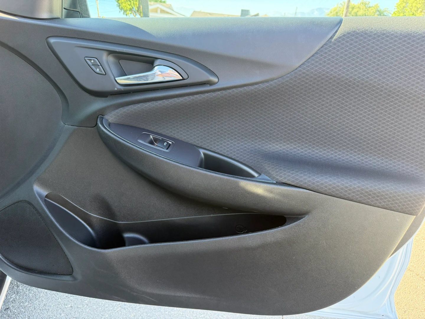 Used 2022 Chevrolet Malibu LT FWD image 15