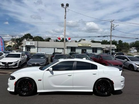 Used 2019 Dodge Charger Scat Pack w/ Dynamics Package RWD image 7