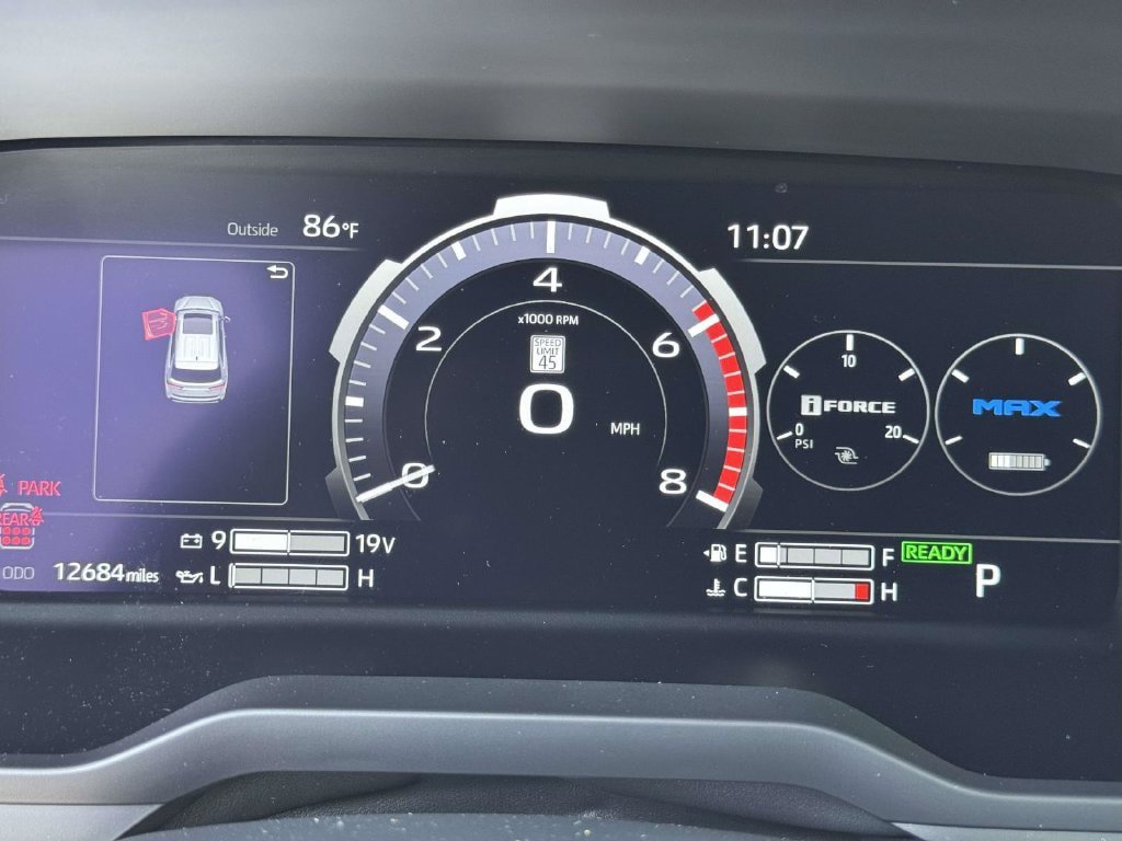 Used 2025 Toyota Sequoia Limited w/ Tow Technology Package AWD/4WD image 14