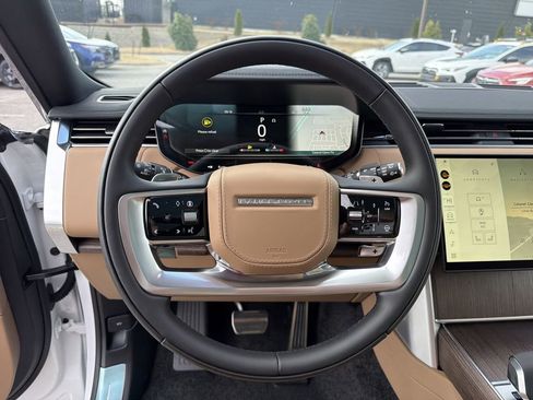 New 2026 Land Rover Range Rover Long Wheelbase SE image 22