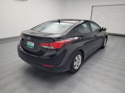 Used 2016 Hyundai Elantra SE FWD image 9