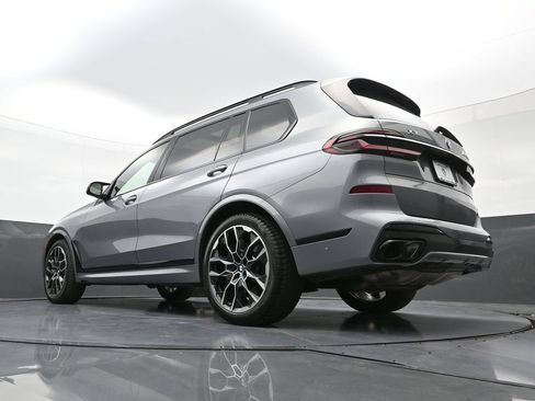 Used 2025 BMW X7 M60i w/ Executive Package AWD/4WD image 25
