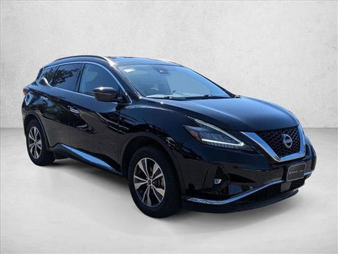 Used 2023 Nissan Murano SV image 3