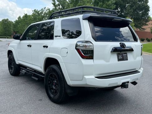 Used 2021 Toyota 4Runner Venture w/ Moonroof Package AWD/4WD image 10