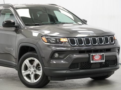 Certified 2024 Jeep Compass Latitude w/ Altitude Special Edition AWD/4WD image 3