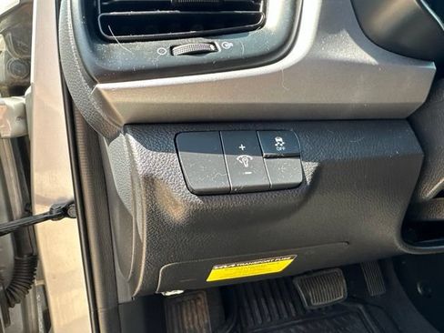 Used 2023 Kia Rio LX FWD image 5