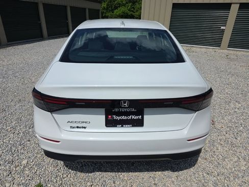 Used 2024 Honda Accord EX image 4