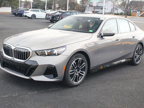 New 2026 BMW 530i xDrive w/ M Sport Package image 4