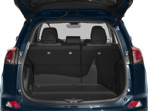 Used 2018 Toyota RAV4 Limited image 12