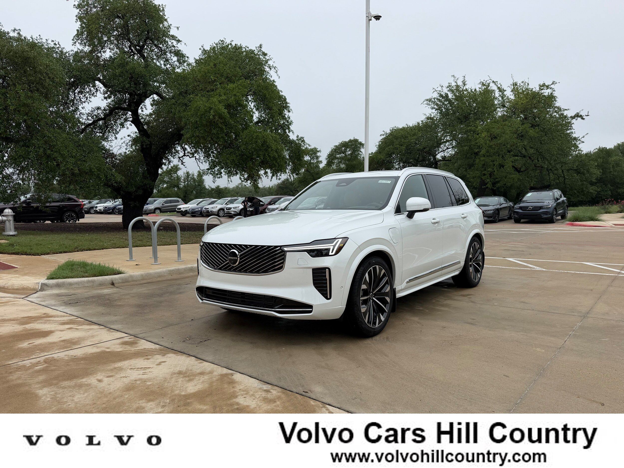 New 2026 Volvo XC90 T8 Ultra w/ Lounge Package AWD/4WD image 1
