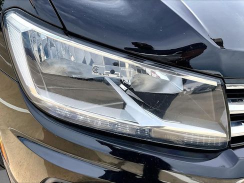 Used 2018 Volkswagen Tiguan S FWD image 26