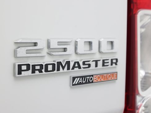 Used 2024 RAM ProMaster 2500 w/ Convenience Group FWD image 14