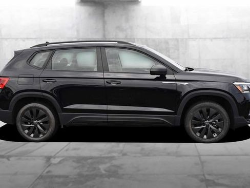Used 2024 Volkswagen Taos S FWD image 5