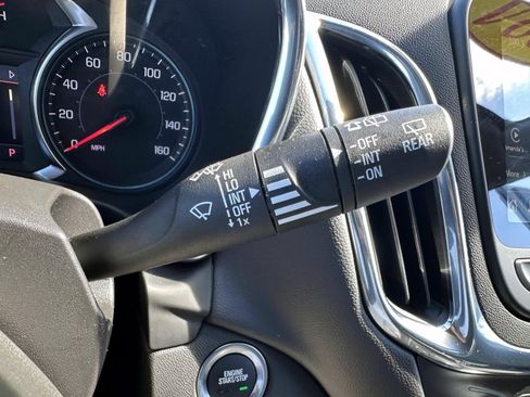 Used 2024 Chevrolet Equinox LT AWD/4WD image 19