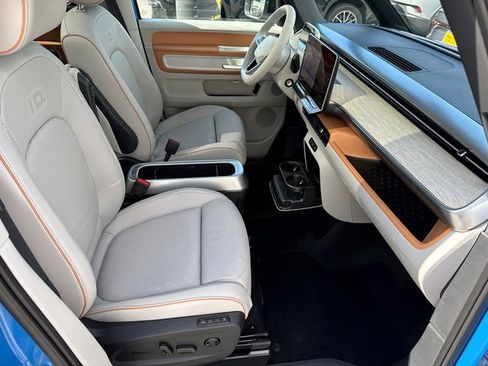 New 2025 Volkswagen ID. Buzz Pro S Plus image 20