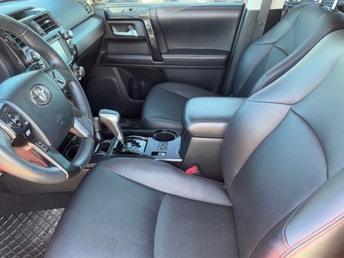 Used 2018 Toyota 4Runner TRD Off-Road Premium image 17