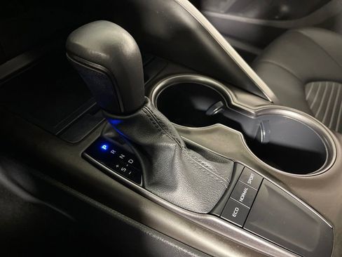 Used 2023 Toyota Camry SE image 22