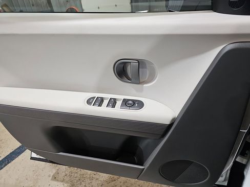 New 2026 Hyundai Ioniq 5 SE image 26