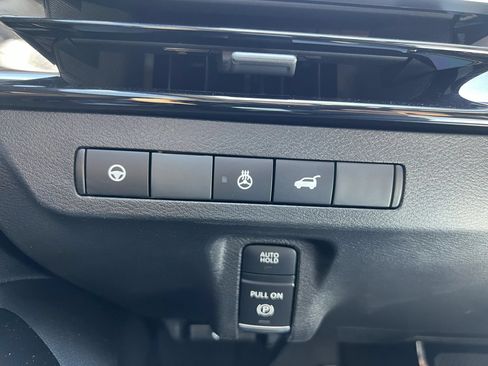 Used 2025 Nissan Murano SL AWD/4WD image 38
