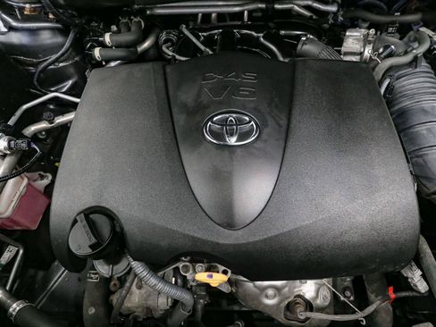 Used 2022 Toyota Highlander Limited AWD/4WD image 15