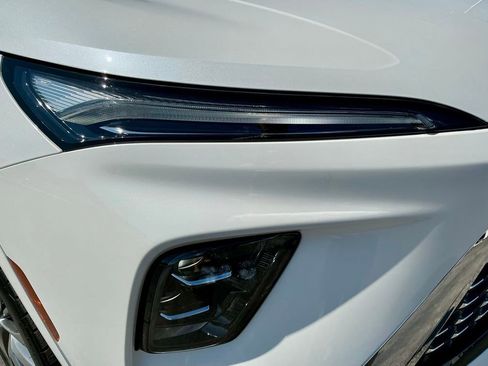 Used 2025 Buick Enclave Avenir w/ Super Cruise Package image 8