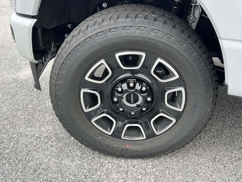 New 2026 Ford F250 Platinum AWD/4WD image 6
