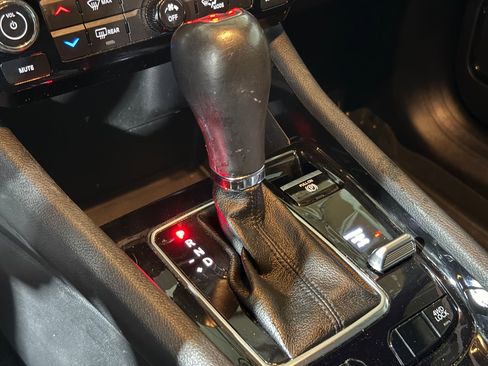 Used 2023 Jeep Compass Altitude image 15