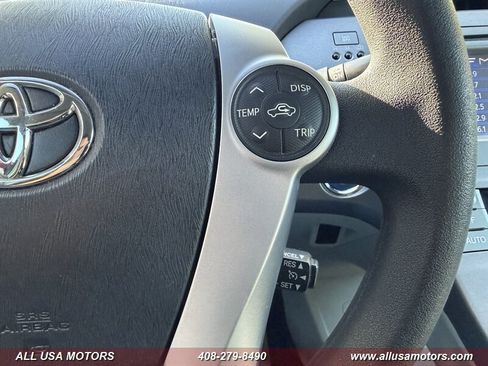 Used 2015 Toyota Prius Two FWD image 18