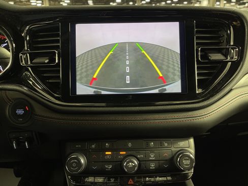 Used 2024 Dodge Durango GT image 25