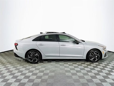 Used 2025 Kia K5 GT-Line w/ GT-Line Premium Package image 9