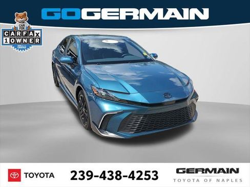 Certified 2025 Toyota Camry SE FWD image 4