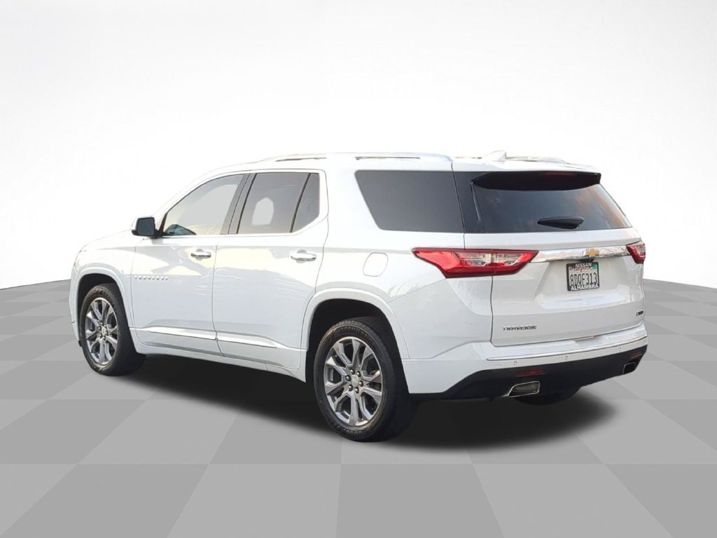 Used 2018 Chevrolet Traverse Premier w/ Driver Confidence II Package FWD image 7
