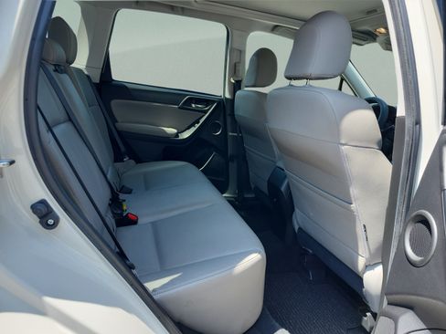 Used 2015 Subaru Forester 2.5i Touring w/ Eyesight & Navigation System AWD/4WD image 18