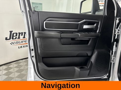 Used 2025 RAM 2500 Big Horn AWD/4WD image 10