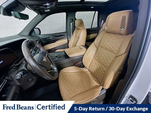 Used 2023 Cadillac Escalade Premium Luxury w/ LPO, Radiant Package image 24