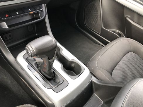 Used 2021 Chevrolet Colorado LT image 18