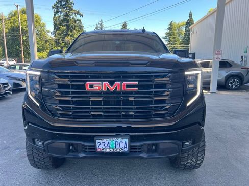 Used 2023 GMC Sierra 1500 Elevation AWD/4WD image 3