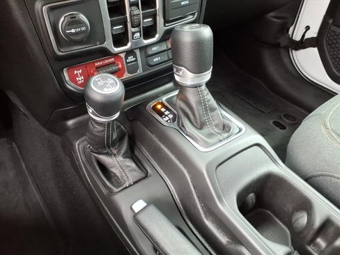 Certified 2025 Jeep Wrangler Unlimited Sport S 4xe AWD/4WD image 15