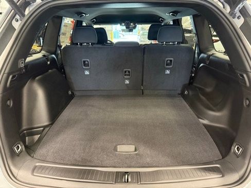 New 2025 Jeep Grand Cherokee Laredo w/ Luxury Tech Group I image 13