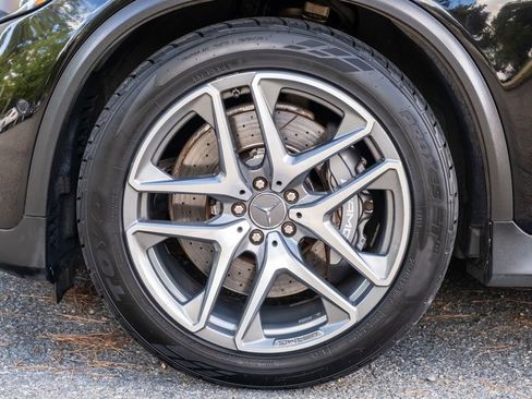 Used 2019 Mercedes-Benz GLC 63 AMG 4MATIC image 33