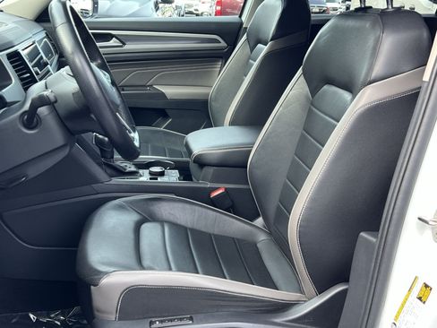 Used 2022 Volkswagen Atlas SEL Premium AWD/4WD image 18