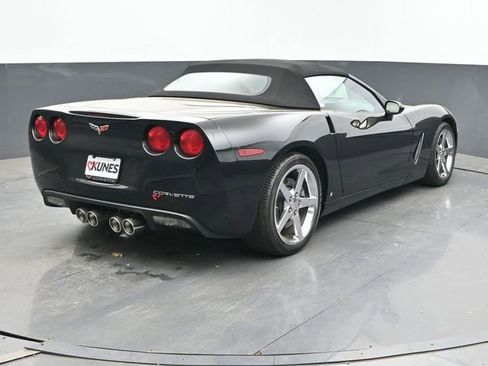 Used 2007 Chevrolet Corvette Convertible w/ Preferred Equipment Group RWD image 7